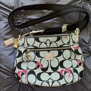 Coach Purse Medium in Size